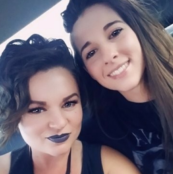 Meet your Posher, Sarah - Picture 4 of 4